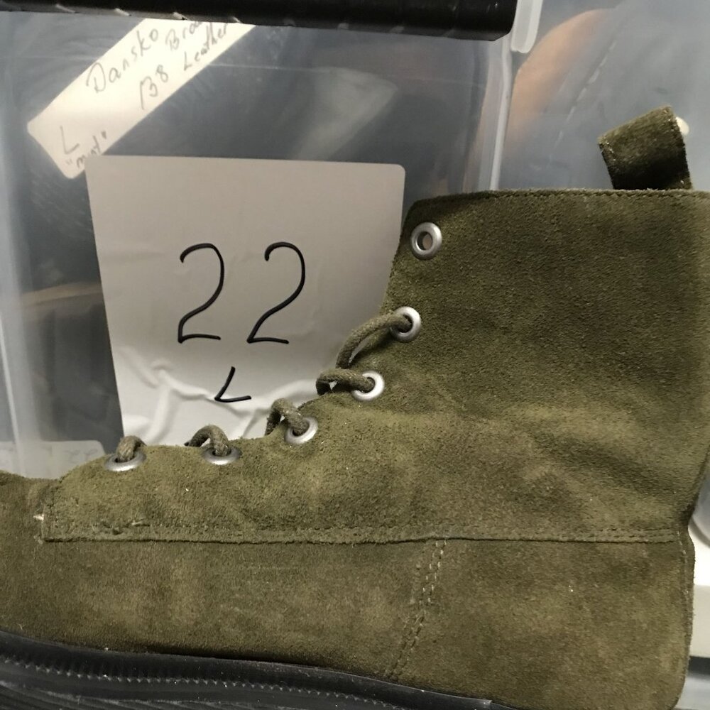 MADEWELL Womens 7.5 Green Suede Ankle Boots Lug Sole MSR $198 - Picture 12 of 12